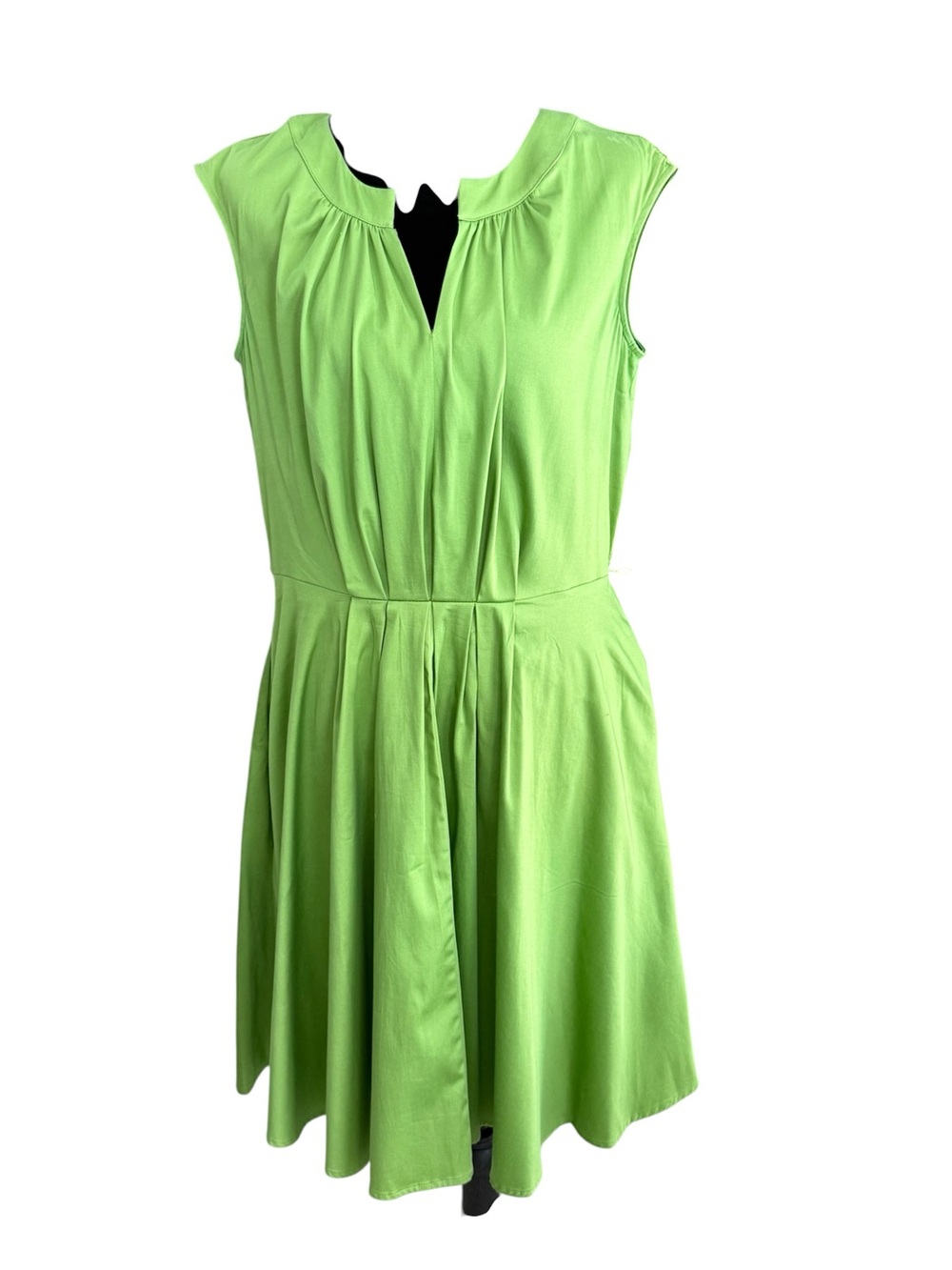 Evan Picone Lime Green Sleeveless Fit-and-Flare Dress. Size 8.